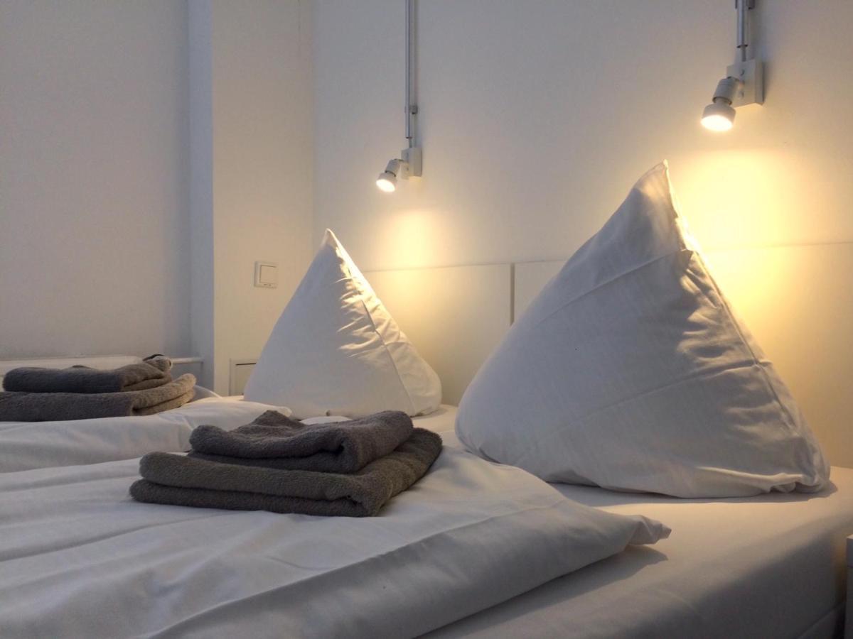 Near Brandenburg Gate - Rooms&apartments * Berlijn